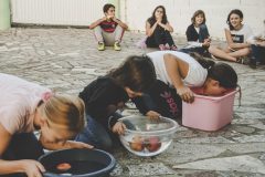 Apple-Bobbing-9